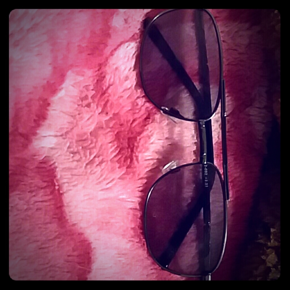 Sunglases